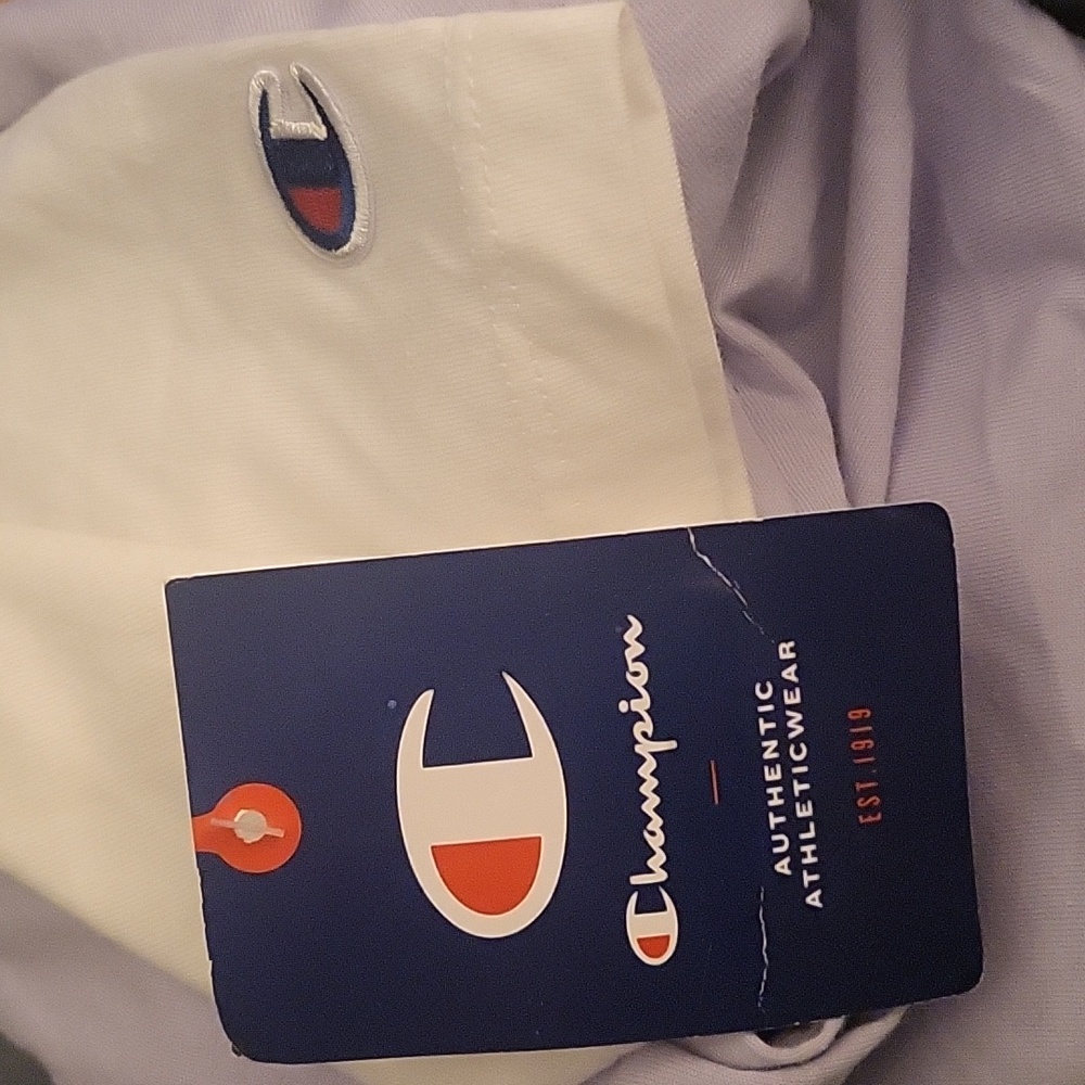 Champion Crop Tee - Picture 5 of 5